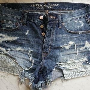 American Eagle - Vintage HighRise Festival Shorts